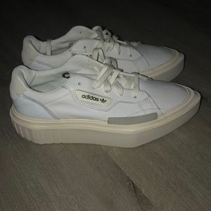New Adidas Hypersleek White sneakers 8